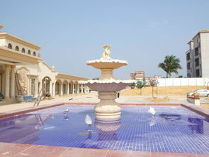 砂岩叠层喷泉 自然与艺术的交融